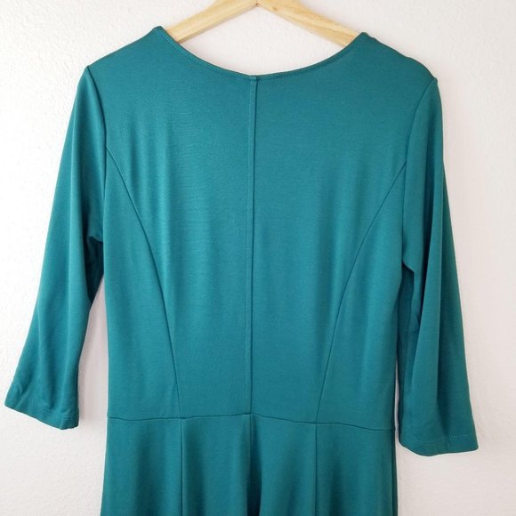 Lark & Ro 3/4 Sleeve Fit and Flare Dress Green - Picture 5 of 11